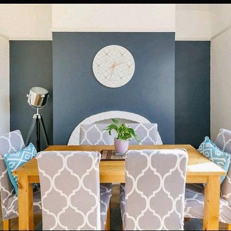 Atrium House Guest House Hazel Grove Экстерьер фото